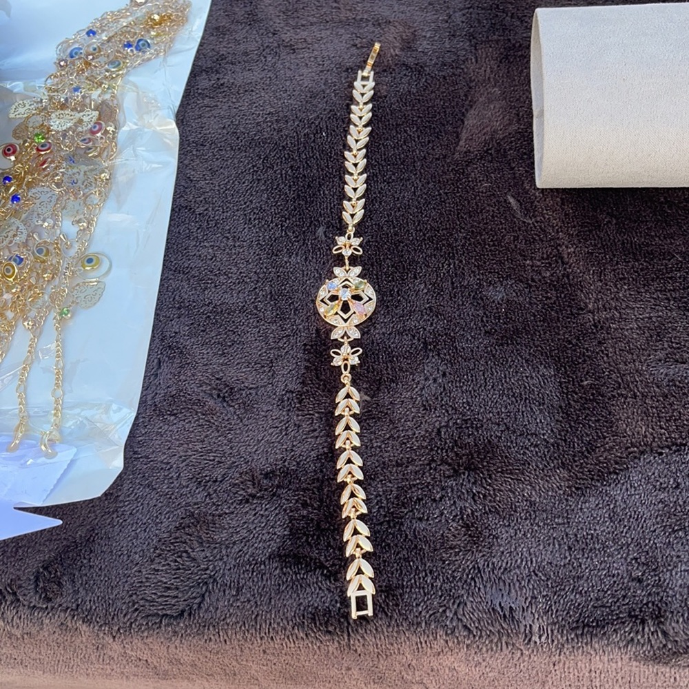 Nice bracelet - Picture 2 of 2